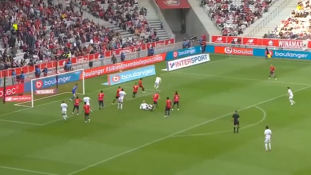  斯特拉斯堡主场十二场不败遭终结  